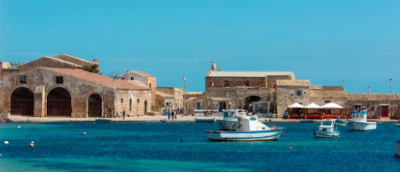 La Casa Sulla Spiaggia Marzamemi Exterior foto
