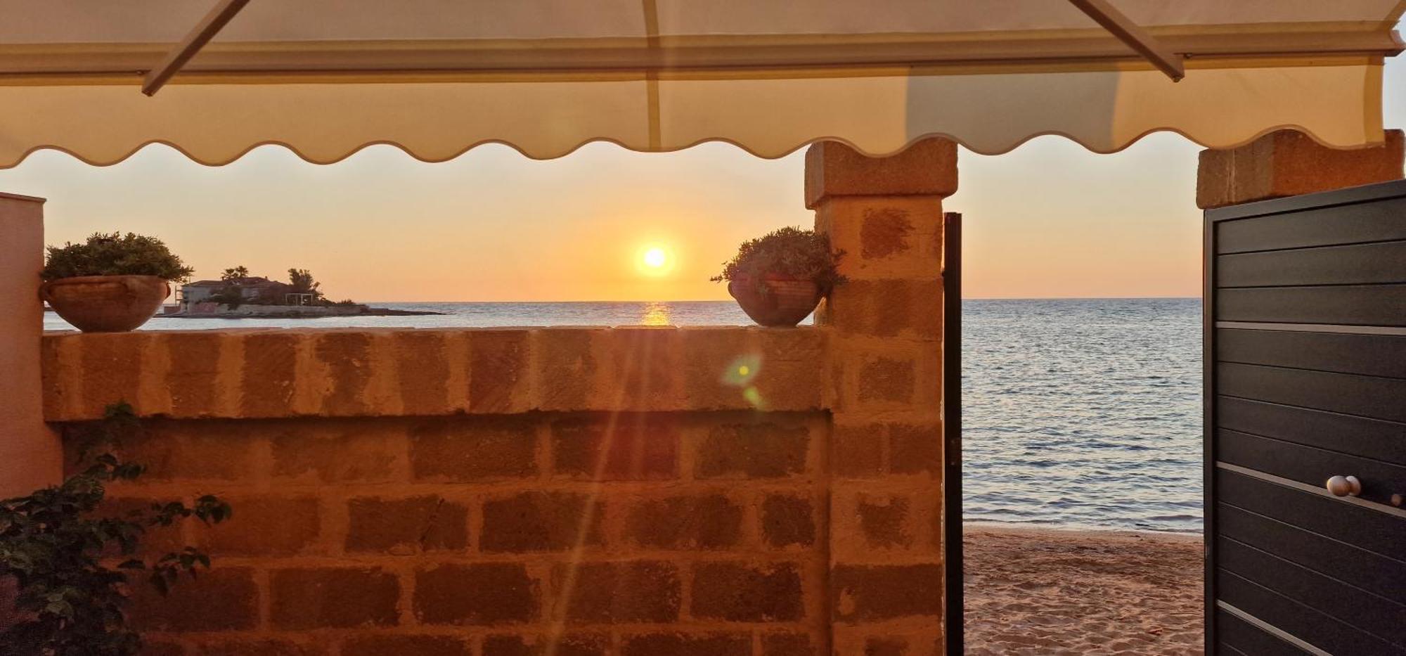 La Casa Sulla Spiaggia Marzamemi Exterior foto